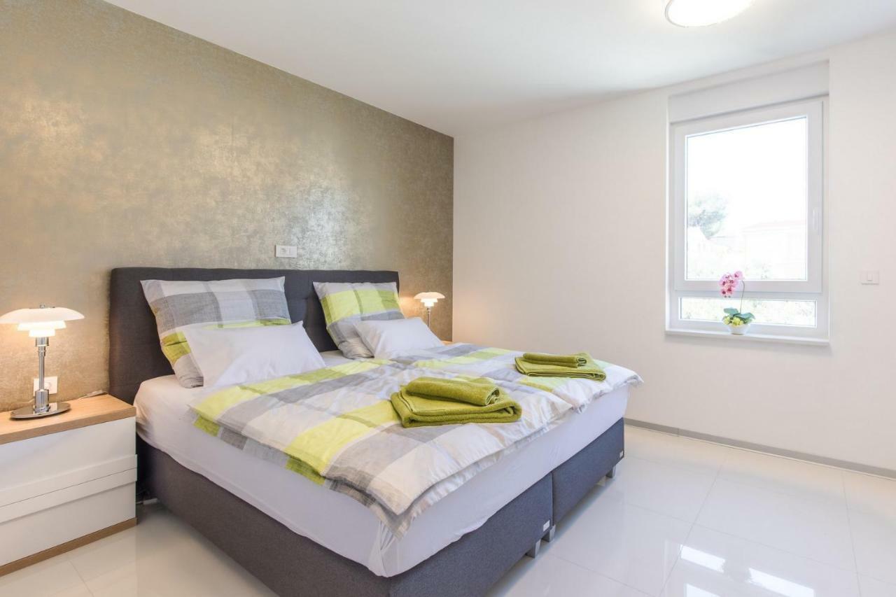 Argonaut Apartamento Krk Town Exterior foto